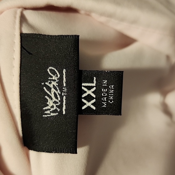 Massimo pink button up blouse size XXL pit to pit 24 inches and length 28 inches - Picture 6 of 7